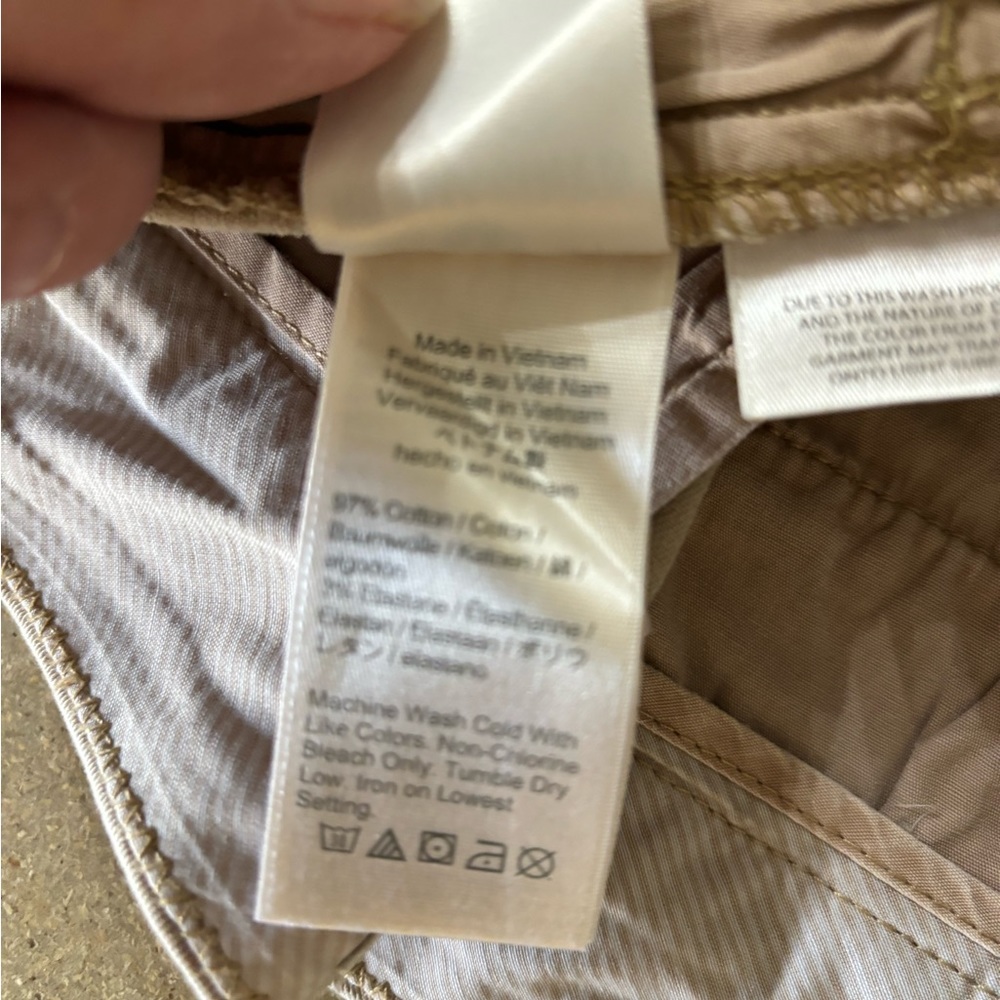 J Crew khaki shorts - Picture 2 of 8